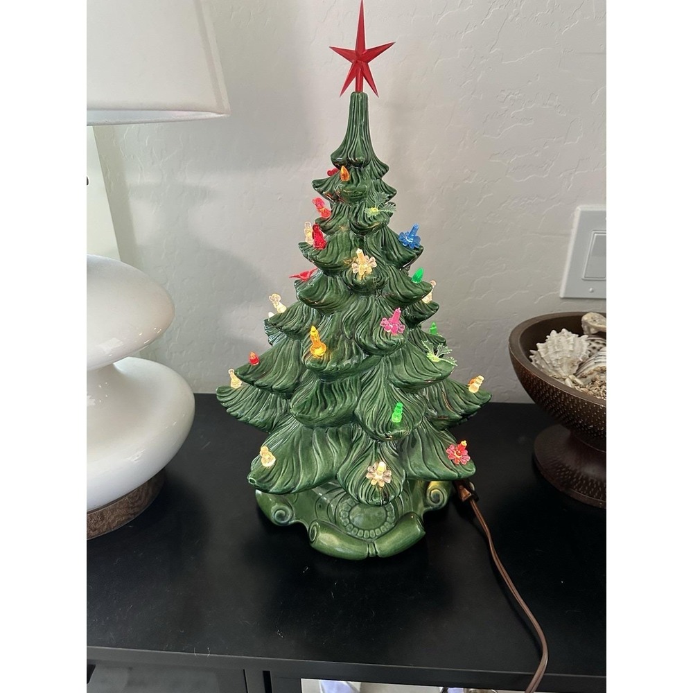 Vintage Atlantic Mold Green Ceramic‎ Lighted Christmas Tree Made In USA